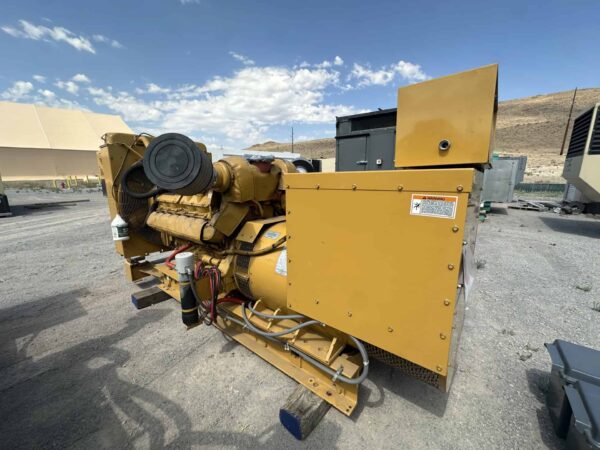 CAT 3512 600 kW 480V Diesel Generator Set 13