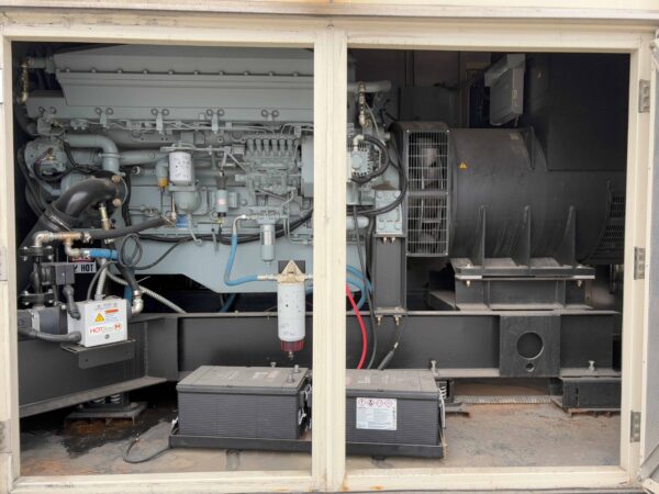 Baldor 800kW 480V Diesel Generator Set - Image 8