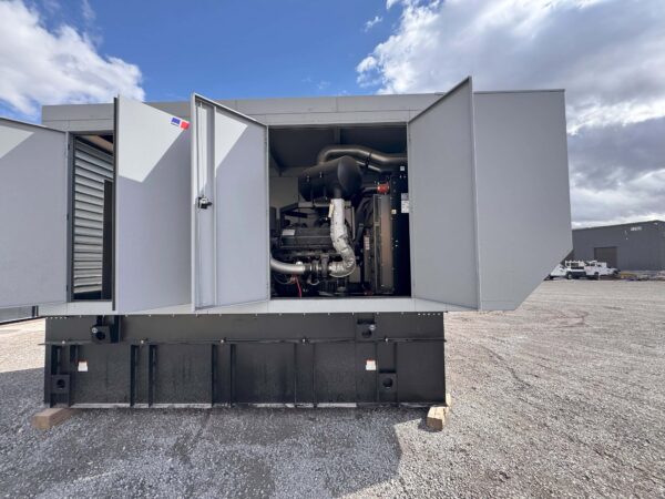 MTU DS500 500 kW 480V Diesel Generator Set 22 scaled