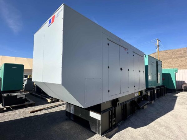 MTU DS500 500 kW 480V Diesel Generator Set 31