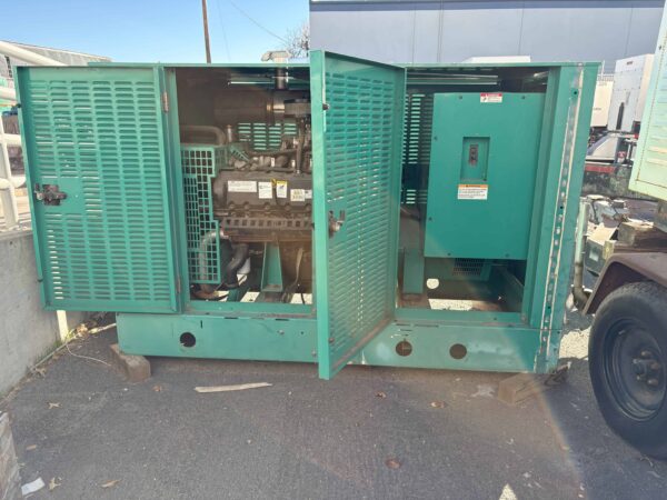 Cummins GGHE 40kW 120/240V Natural Gas Generator Set - Image 4