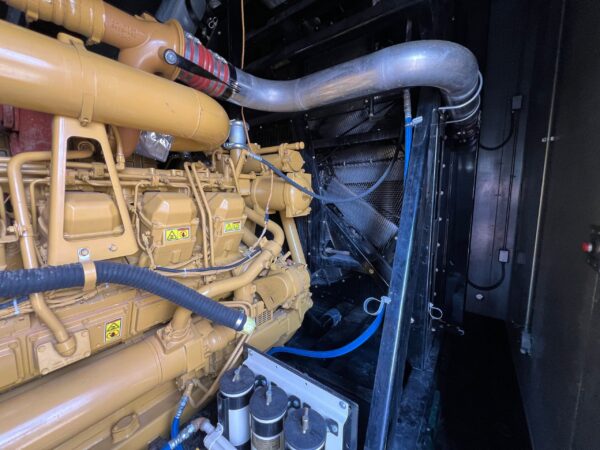 2016 Cat 3516C 2500 kW Sound Attenuated Diesel Generator Set - Image 31