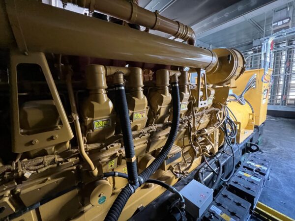 2016 Cat 3516C 2500 kW Sound Attenuated Diesel Generator Set - Image 8