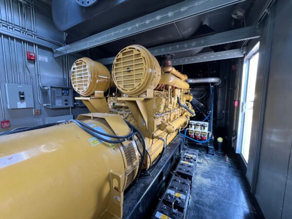 2016 Cat 3516C 2500 kW Sound Attenuated Diesel Generator Set - Image 9