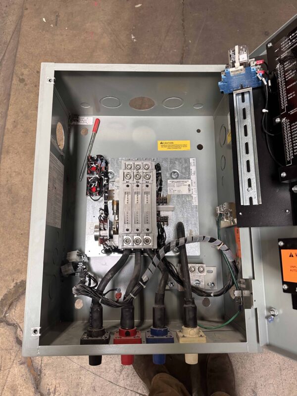 GE Zenith 200A 120/208V Automatic Transfer Switch - Image 2