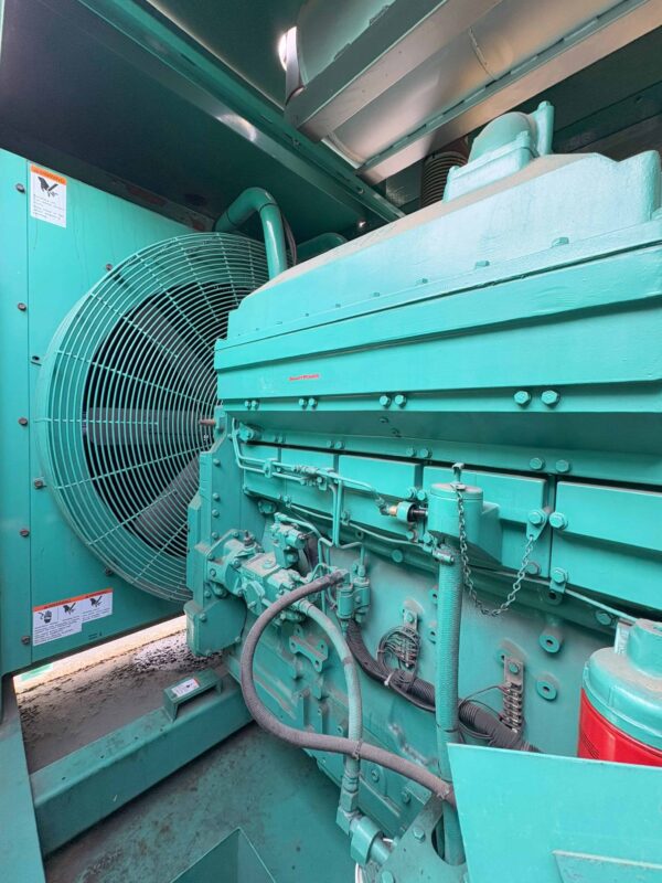 Cummins 450DFEC 450 kW Diesel Generator Set - Image 2