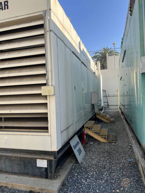 CAT 3516B 2000kW 480V Diesel Generator Set - Image 2