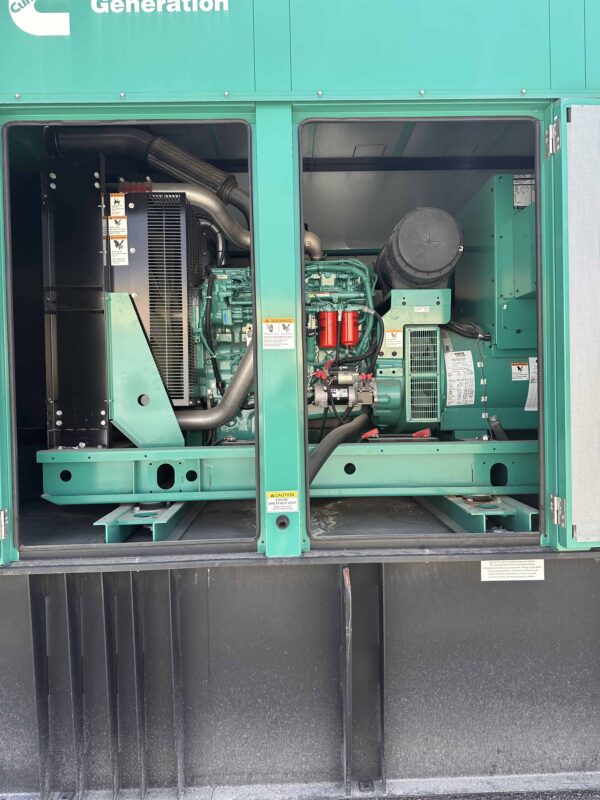 Cummins DQDAA 250kW 480V Diesel Generator Set - Image 7