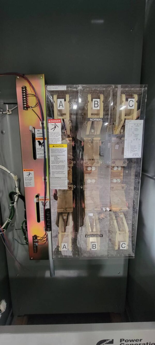 Cummins OTPCF 1600A 480V Automatic Transfer Switch - Image 3