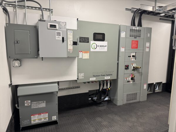 300 kVA 480V Self Contained Outdoor UPS System Rental - Image 3