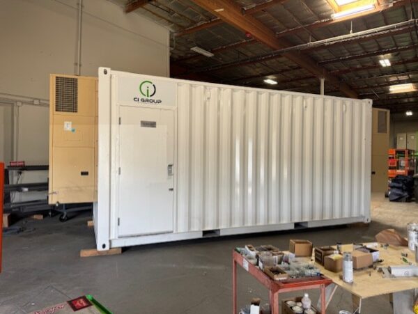 600 kVA 480V Self Contained Outdoor UPS System Rental - Image 4