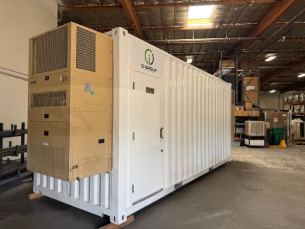 600 kVA 480V Self Contained Outdoor UPS System Rental - Image 2