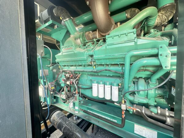 Cummins DQKAB 2000kW 480V Diesel Generator Set - Image 4