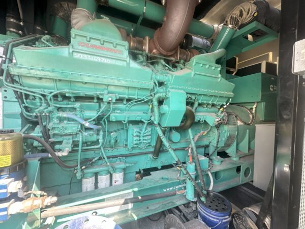 Cummins DQKAB 2000kW 480V Diesel Generator Set - Image 5