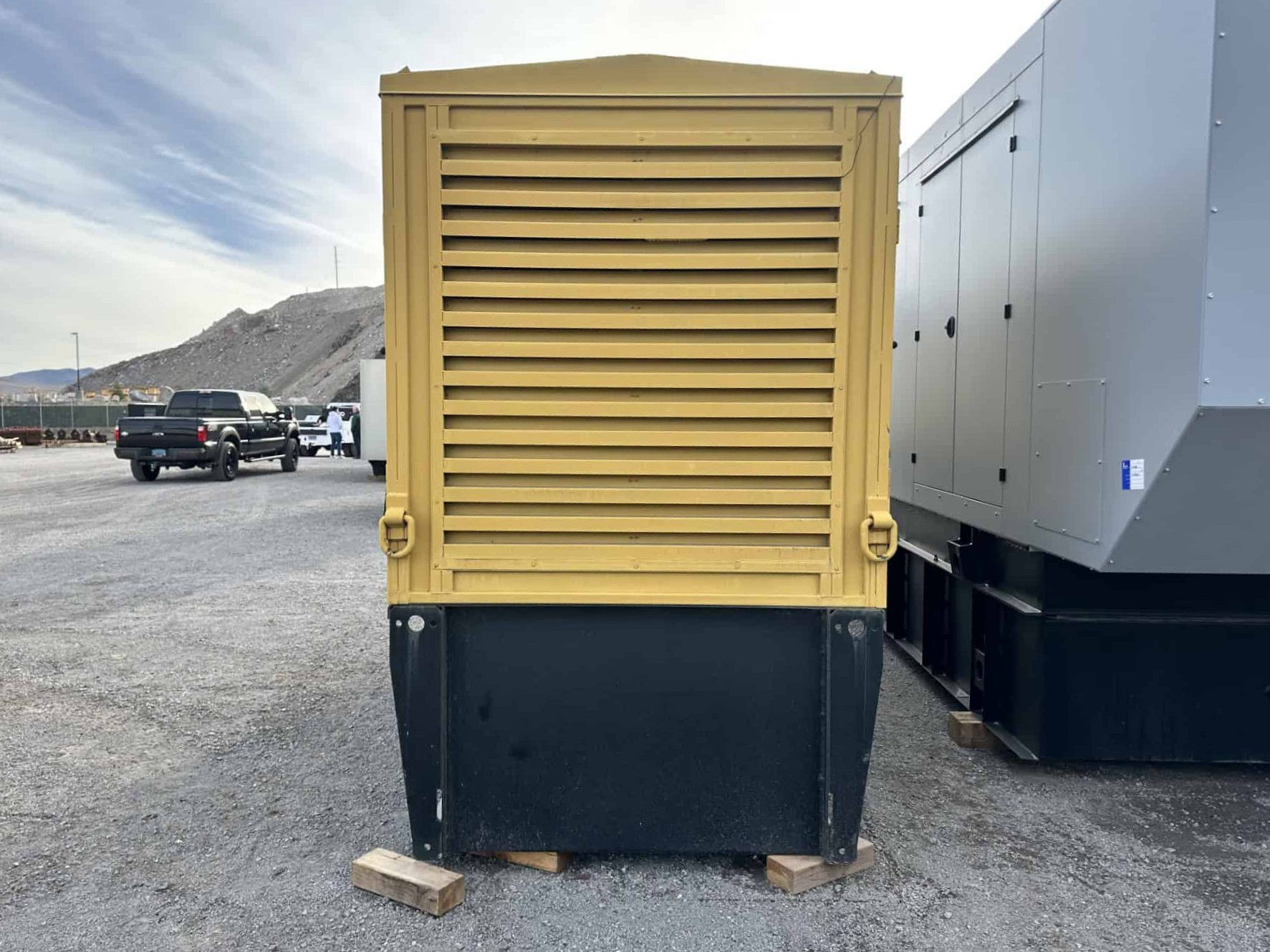 CAT 3456 400kW 480V Diesel Generator Set 3 CAT 3456 400kW 480V Diesel Generator Set - Image 4