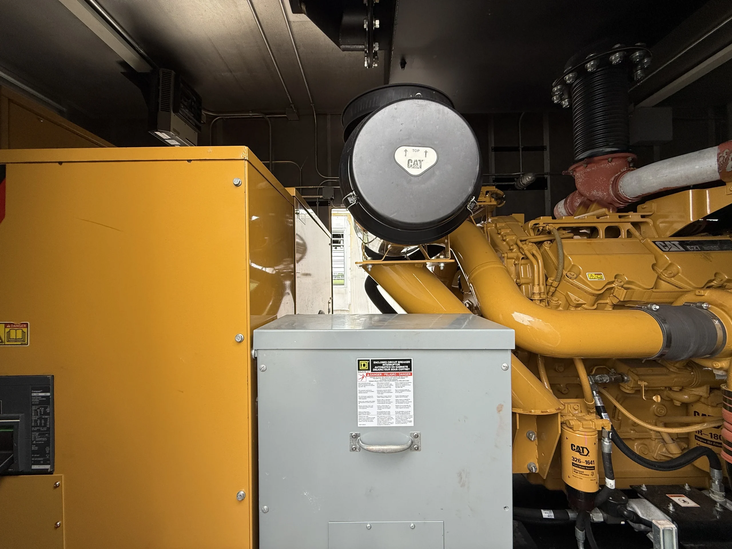 2011 CAT C27 750kW Circuit Breaker and Engine Overview scaled 1 CAT C27 750kW 480V Diesel Generator Set - Image 25