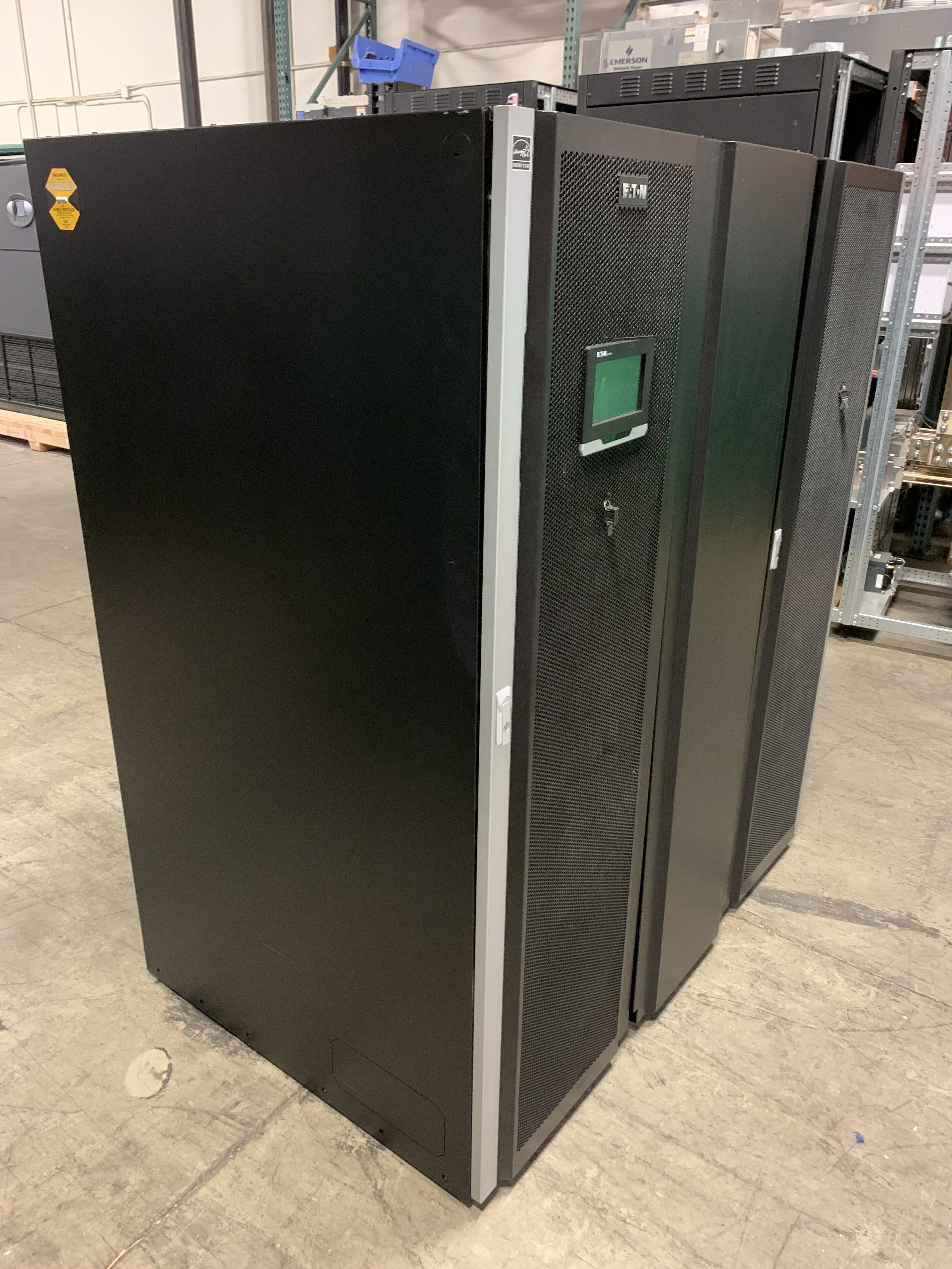 Eaton 93PM4004 Uninterruptible Power System 200 kW480V3W CI